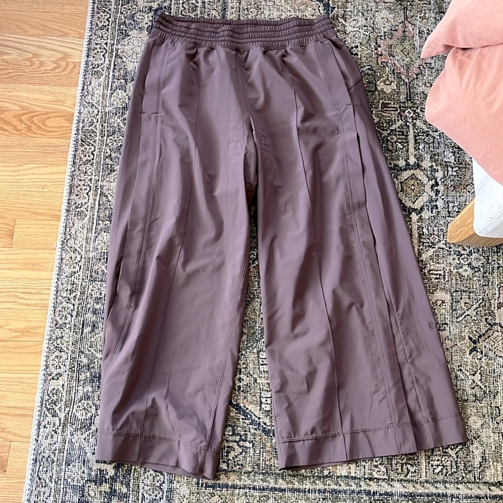 Lululemon Wander Culotte pull on pants
